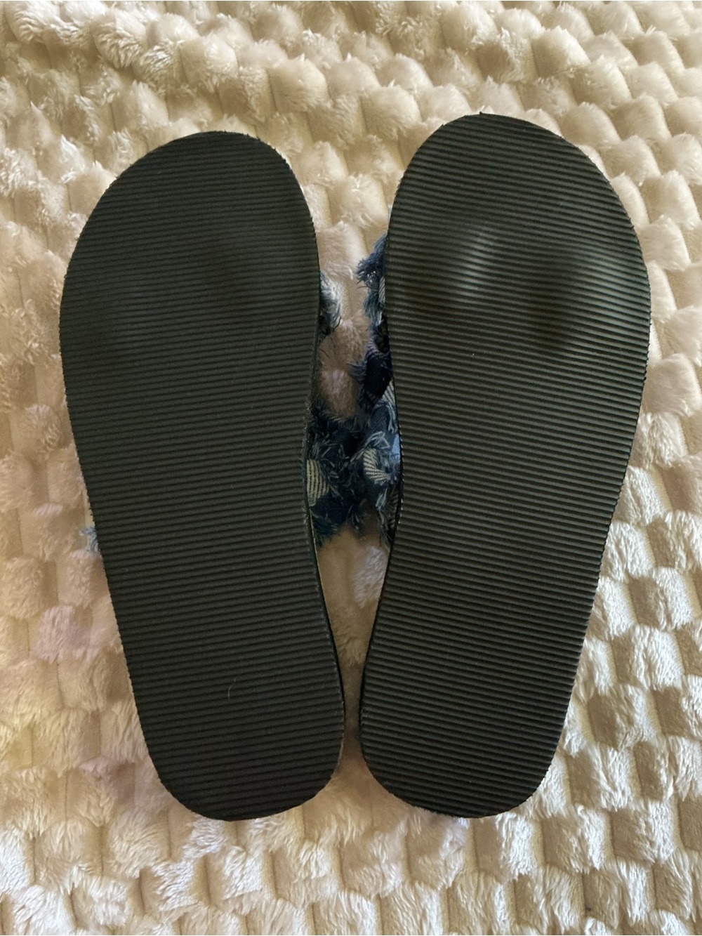 💙 Denim Ruffle Slide Sandals – Size 43 💙 - Picture 5 of 6